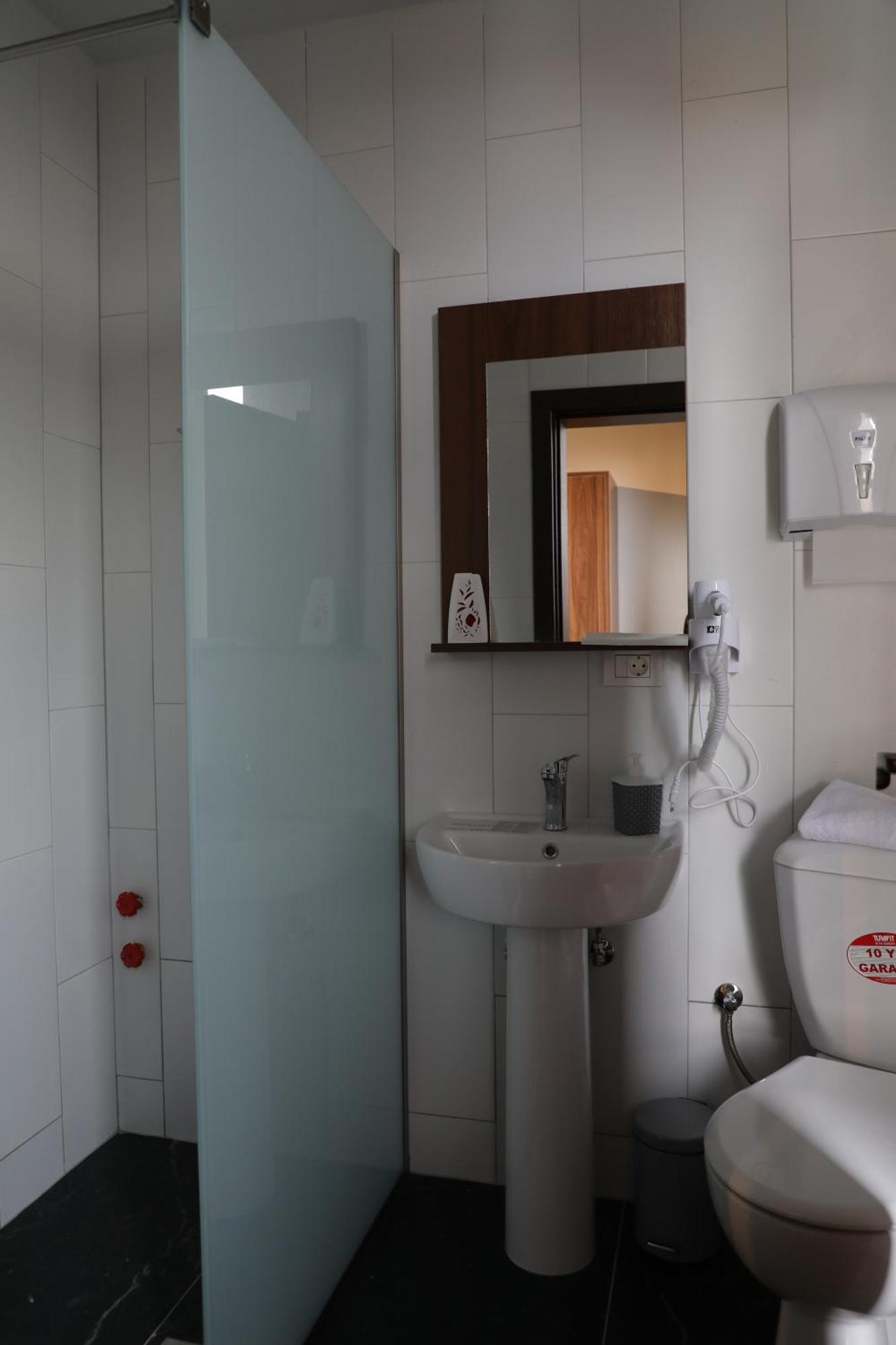 Hotel Hiserra Prizren Exterior foto