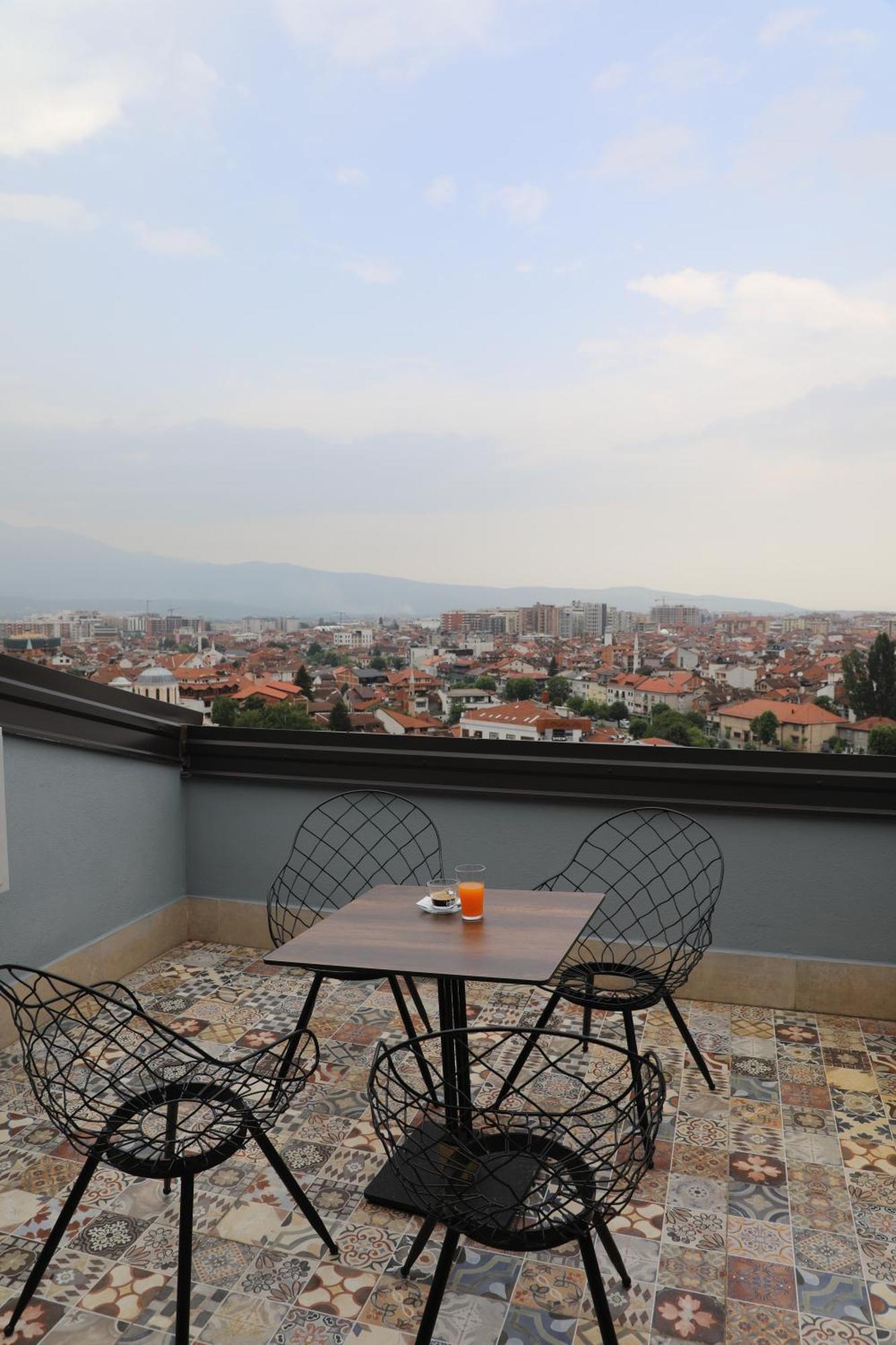 Hotel Hiserra Prizren Exterior foto